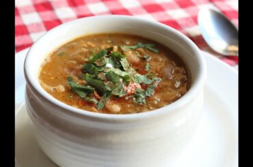 White Bean Chicken Breast Chili - Easy & Healthy Chicken Chili Recipe
