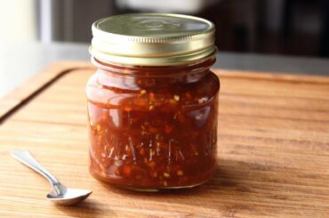 Thai-Style Sweet Chili Sauce Recipe - How to Make a Sweet & Spicy Chili Dipping Sauce