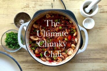 Best Healthy Veggie Turkey Chili Recipe | chunky, delicious and kid approved!