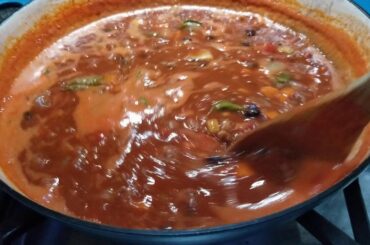 How to cook a simple CHILI BEEF RECIPE. Food is life. Easy to cooked.