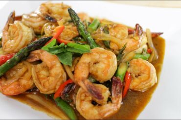 Shrimp & Chili Paste Stir-Fry Recipe กุ้งผัดนำ้พริกเผา - Hot Thai Kitchen