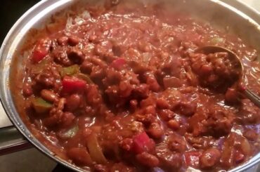 Easy Skillet Beef Chili / Home Cooking  / Made Easy