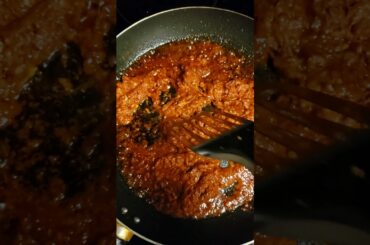 Chili (w/ chorizo) & honey jalapeño cornbread [The ultimate COMFORT FOOD!!]