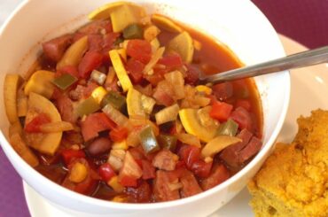 Slow Cooker Chili Recipe (Fall Harvest) | Crockpot Chili With Turkey Sausage & Squash | Fall Recipes