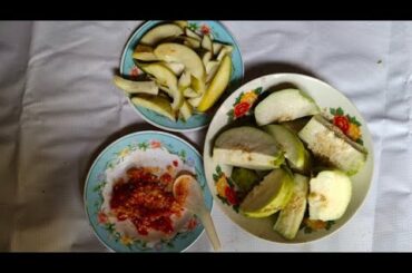 Yummy Sour Fruit Guava And Pickle Mango - Spicy Chili And Salt