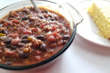 How to make Homemade Chili, Cornbread and Dump Cake.