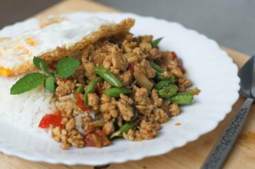 Thai Holy Basil Stir-Fry Recipe (Pad Gaprao) ผัดกะเพรา - Hot Thai Kitchen!
