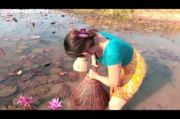 Fishing, catching fish in the water Cook simple fish, chili sauce​​ (My life)