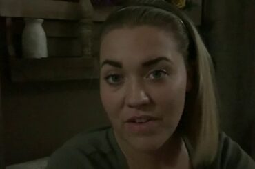 Mama’s Chili And Cornbread With Spiced Honey Butter