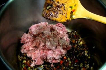 CHILI CON CARNE A CLASSIC HOW TO CHILI RECIPE by PIZZA FREAKS