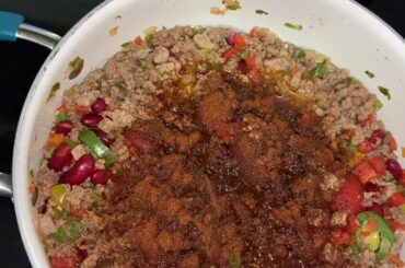 A COOKING SHOW...WATCH ME MAKE CHILI