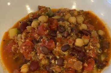 Easy and Delicious Veggie Quinoa Chili