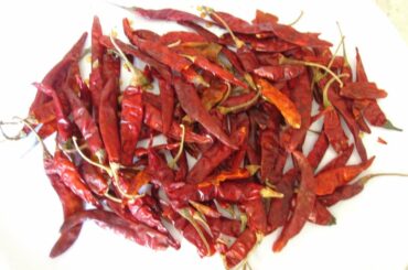 How to make Chili Oil - Restaurant Secrets - PoorMansGourmet