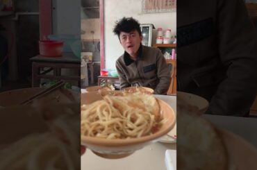 Review spicy chili noodles