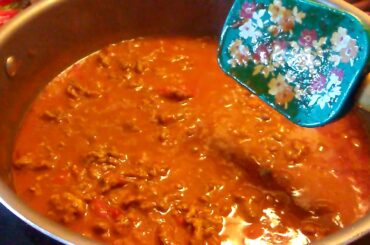 Cook and hang out with me ! Saturday afternoon football and making chili/ sloppy joes !