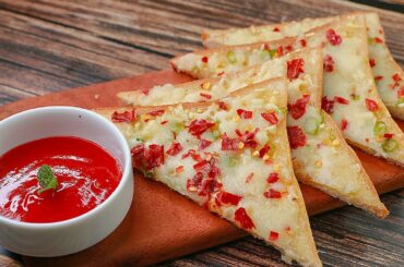 5 Mins Chili Cheese Toast | Easy Breakfast Recipe | Easy Snacks Recipe | Tiffin Box Idea | Toasted