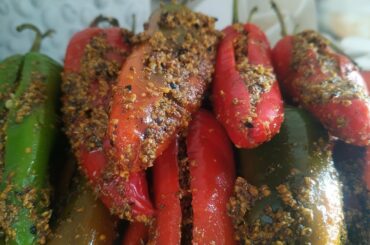 मोटी मिर्च का अचार - green chili pickle -quick recipes