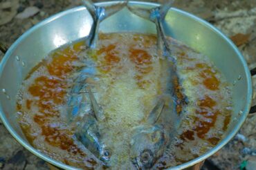 Spicy Fried Fish with Chili Salt recipe/ How to cook fish with Chili Salt in my village