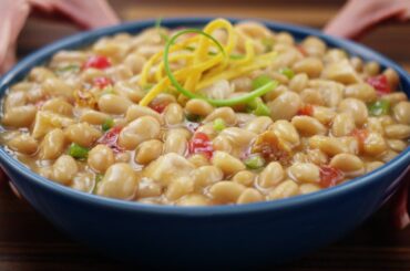 BUSH’S® Beans Commercial: Easy White Chicken Chili