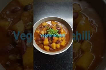 I made vegetarian chili 🌶 enjoy