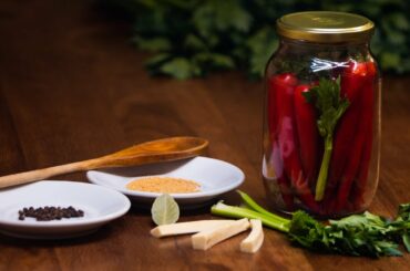 Homemade Pickled Hot Chili Peppers Recipe. The SECRET ingredient for keeping them CRUNCHY.