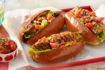Chilli Chicken Hot Dog Recipe