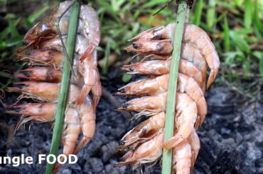 Jungle Food Recipe - Cooking Shrimp in forest - Eating Grilled Shrimp with hot Chili Sauce