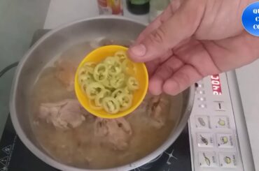 Stir fried chicken with lemongrass and chili