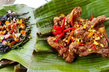 Traditional  Cooking : BICOL EXPRESS RECIPE / Pork Ribs with coconut milk & chili