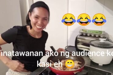 Garlic butter prawns with chili. It's dinner time baby !😋