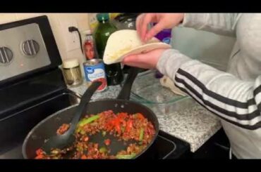 EASY ENCHILADAS AND CHILI RECIPE 👩🏽‍🍳 | EPISODE: CHEF DES