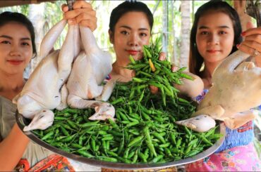 Cooking chicken soup with green chili recipe - Natural Life TV