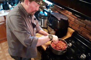 Gardening with Vincenzo- Making up that wonderful GF "Quick & Easy" Chili !