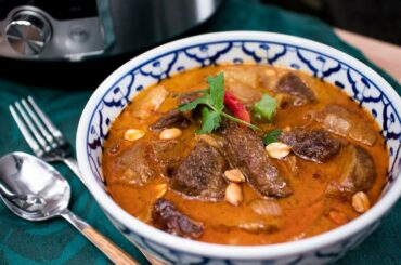 Instant Pot Massaman Beef Curry - Thai Pressure Cooker Recipe แกงมัสมั่นเนื้อหม้ออัดแรงดัน