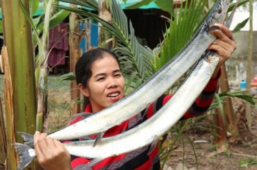 Cooking Grilled  Spicy Long Fish With Chili Recipe -  Grilled Sea Fish Cooking -  Khmer Food TV