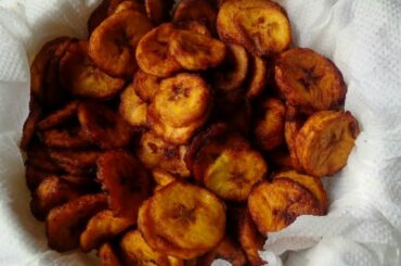 Chili plantain chips || Plantain chips Recipes by Zuchilicious food and drinks