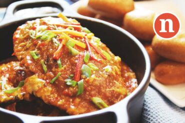 Singapore-Style Chilli Crab | 辣椒螃蟹 [Nyonya Cooking]