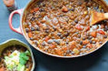 YUMMY Smoky Black Bean Chili Recipe - Hearty & Filling Easy Vegan Meal