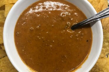 Super Bowl Sunday Chili Cheese Dip