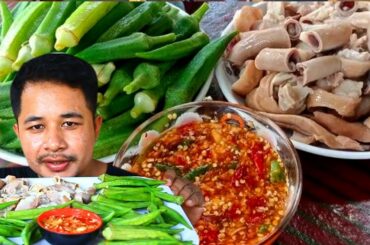 Yummy Cooking Pig Intestine with Okra Eating with Chili Sauce Recipe