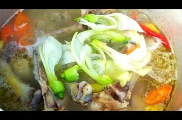 Chicken thigh bone cooked with lemon, chili | cook outdoors