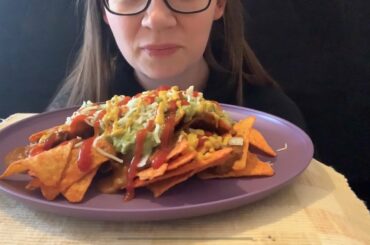 Chili Cheese Nachos - Crunchy asmr mukbang
