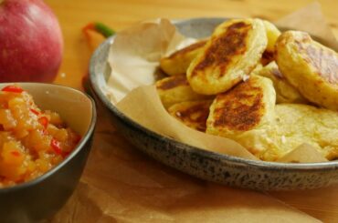 Easy and Fast Oven Croquettes With A Apple-Chili Chutney