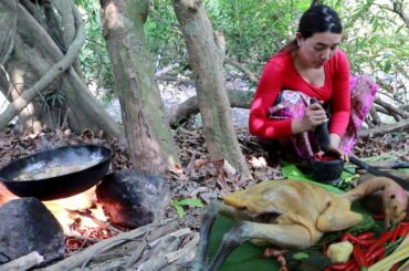 Chicken cook with spicy chili recipe in forest test very delicious