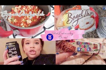 WW ( blue plan) what I eat in a day! Copycat Wendys chili 🌶