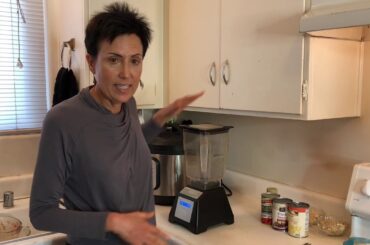 BLACK BEAN MUSHROOM CHILI - EPISODE 77 - WEIGHT LOSS WEDNESDAY