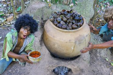 Primitive Technology - Awesome Cooking Snail And eating delicious with Chili Sauce