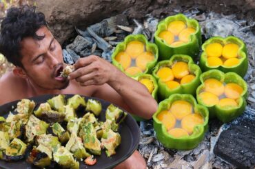 Cooking Egg in Bell Pepper for Lunch - Bell Pepper Omelet Recipe
