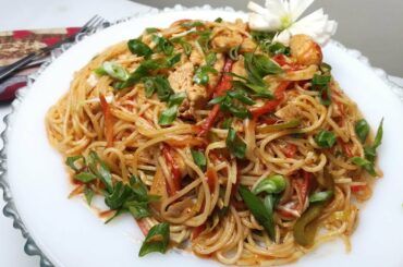 Spicy Chicken Veg Noodles | Spicy Noodles Recipe | Cooking With Ammi Jaan