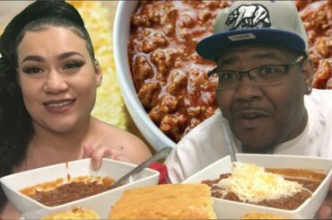 HOMEMADE CHILI AND CORNBREAD MUKBANG